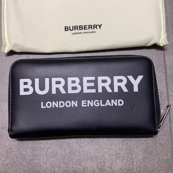 New with tags Authentic - Burberry Logo long zip around wallet in calf skin - Picture 2 of 8